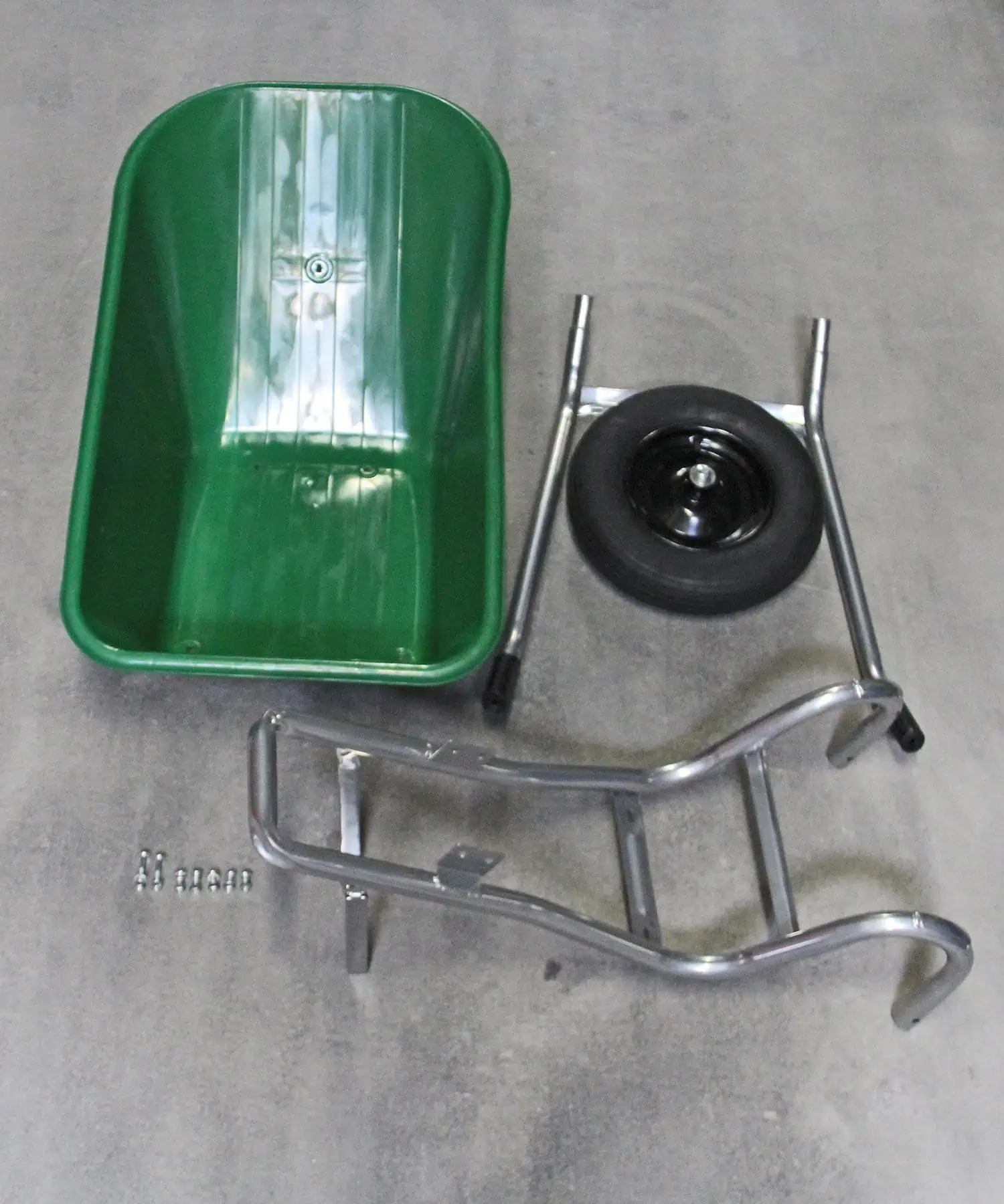Wheelbarrow 100 liters green (kit)
