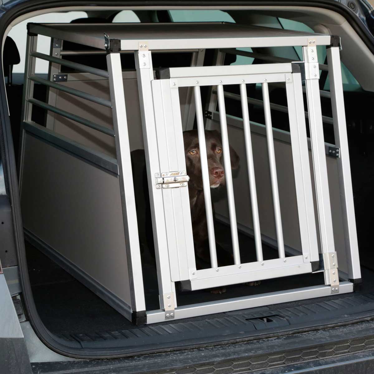 Caisse de transport en aluminium pour chiens barry à une porte 77 cm